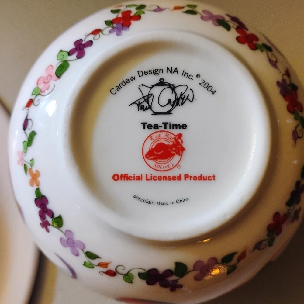 2004 Official Red Hat Society Cup And Saucer - Picture 4 of 6